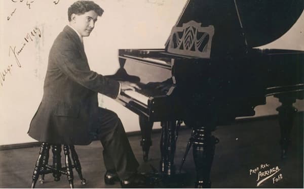 At the Piano With Manuel María Ponce