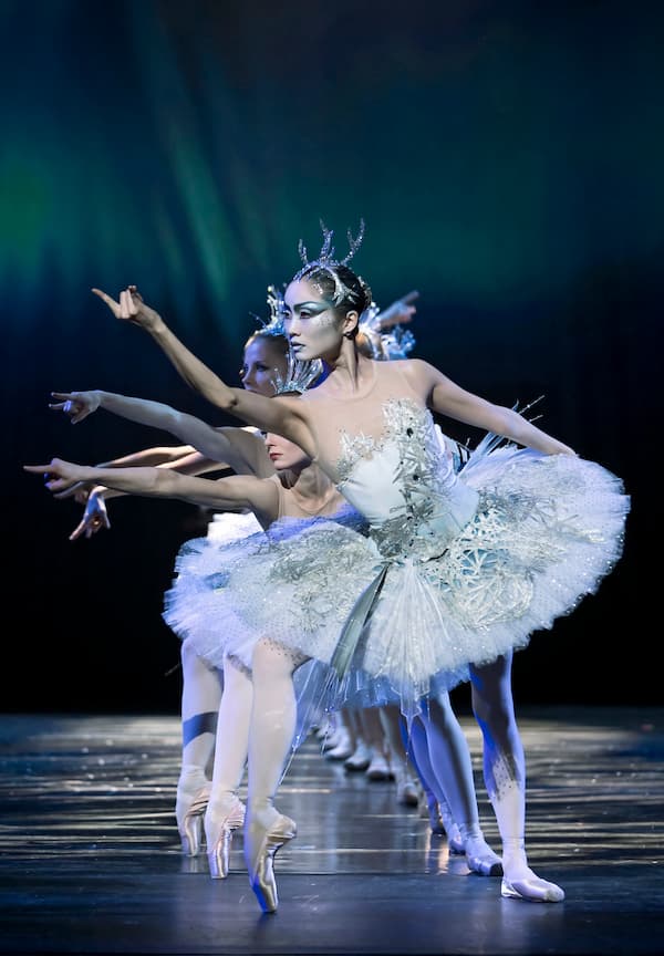 The Snow Queen’s Minions, 2012 (Photo by Saraki Vika) (Finnish Ballet) 