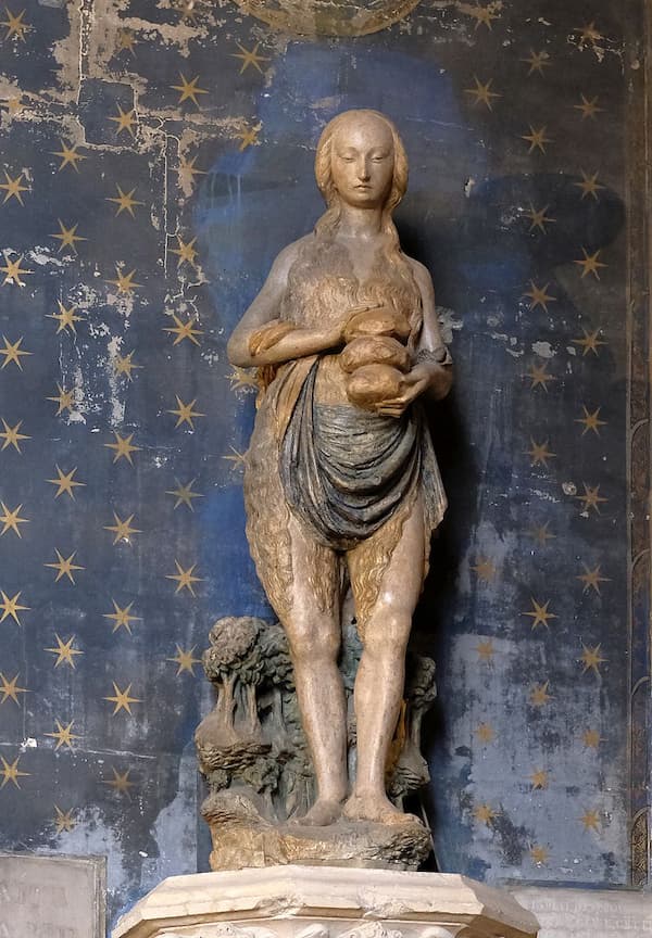 16th century statue of Mary of Egypt (Église Saint-Germain-l'Auxerrois) (photo by Mbzt)