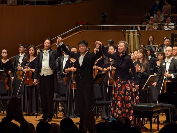 Zhang Liang conducts Turangalîla