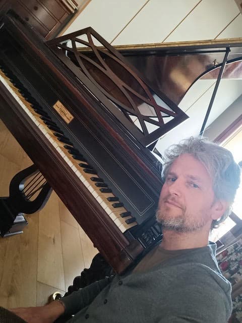 Alberto Nones and his Pleyel, used for the world premiere recording on a period instrument of the New York Waltz (November 1, 2024)
