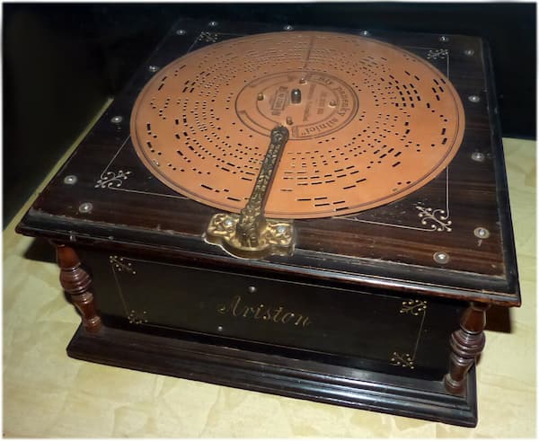 The Ariston Organetto