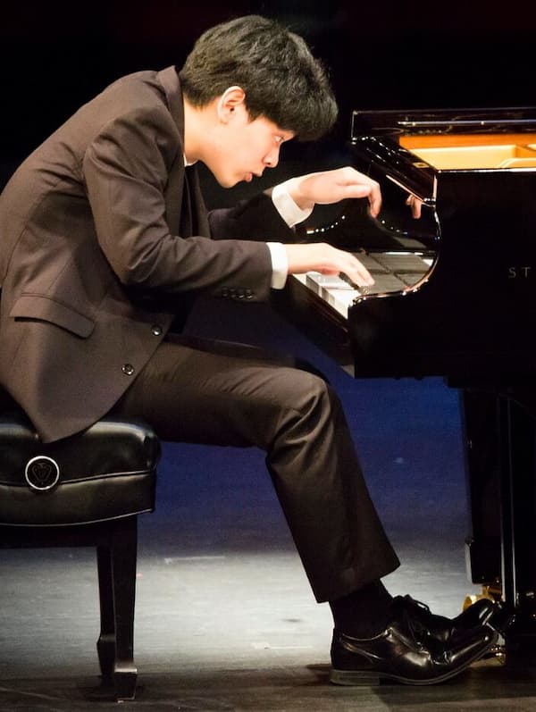 Daniel Hsu
