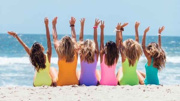 National Best Friends Day (June 8) <br/>Pals in Paradise