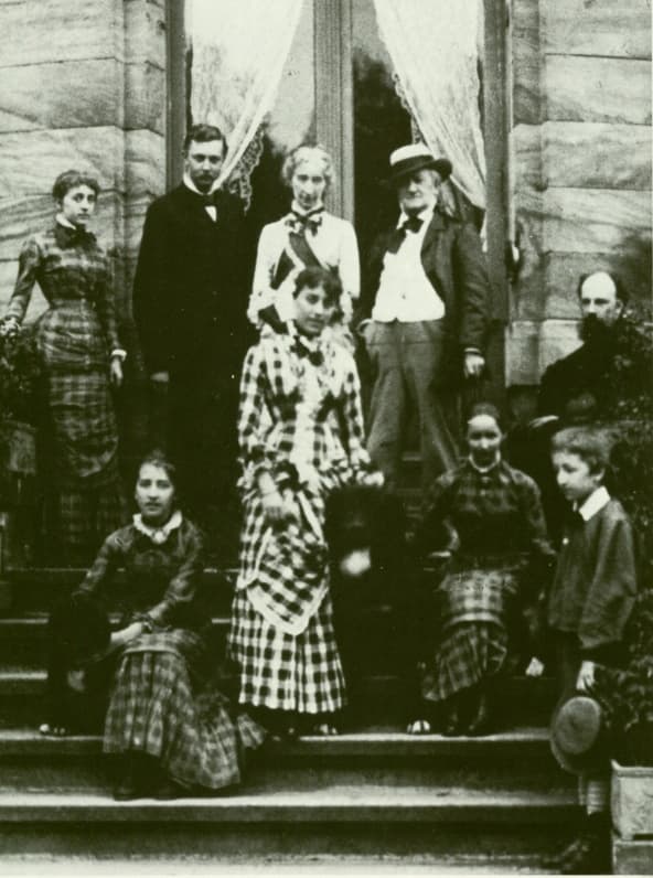 Richard Wagner and family in 1881. Left to right, top row: Blandine von Bülow, Heinrich von Stein (Siegfried's tutor), Cosima Wagner, Richard Wagner, Paul von Joukowsky (family friend); bottom row: Isolde, Daniela von Bülow, Eva, Siegfried