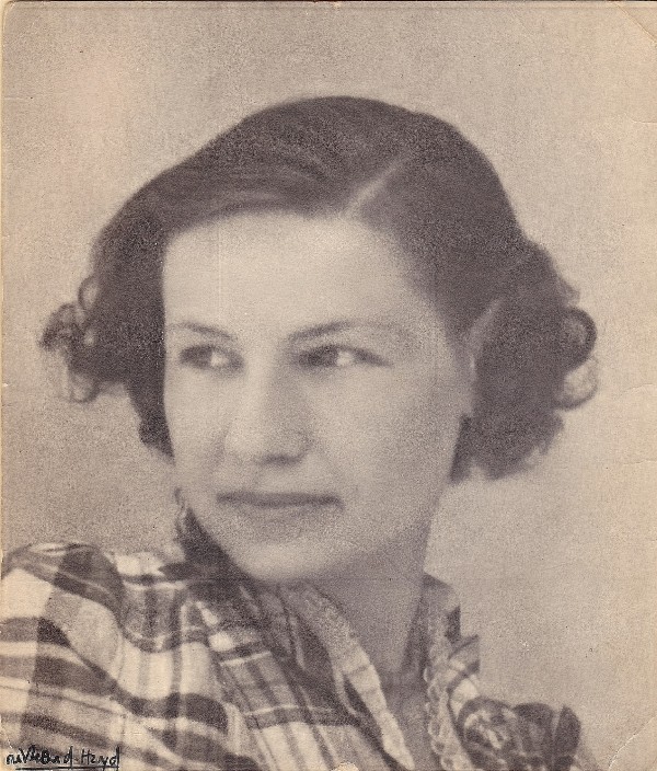Ludmila Stravinsky, 1930