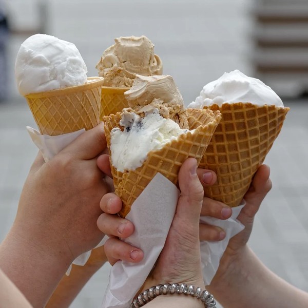 eating ice cream with friends