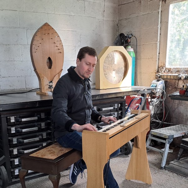 Ondes Martenot player Charlie Draper