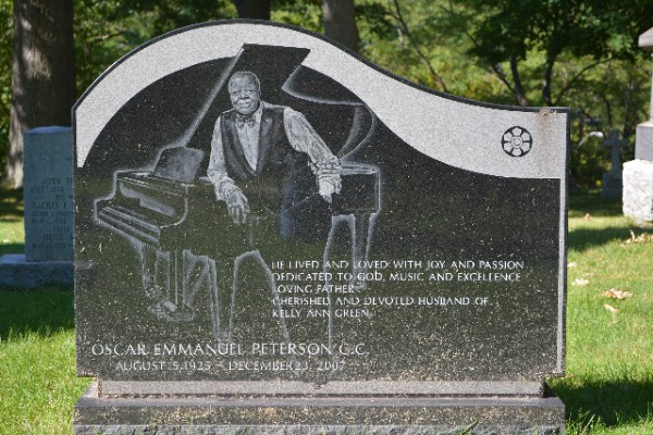 Grave of Oscar Peterson