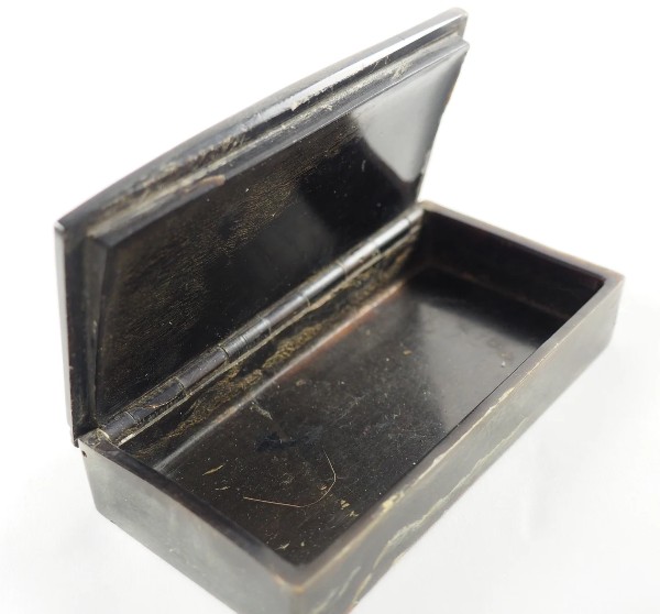 Black horn snuff box, Rome