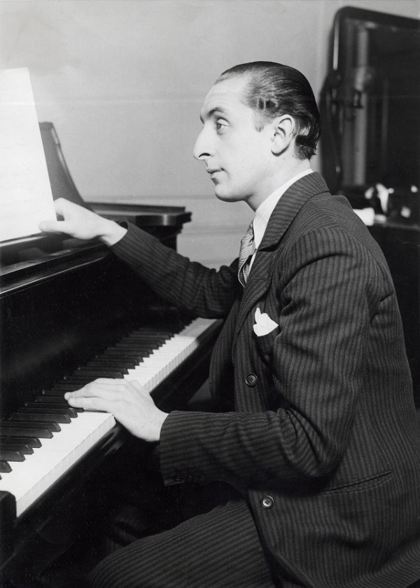 Vladimir Horowitz at the piano