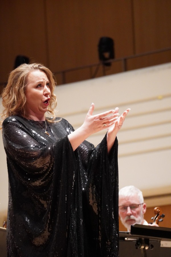 Justina Gringytė performing with Sønderjyllands Symfoniorkester