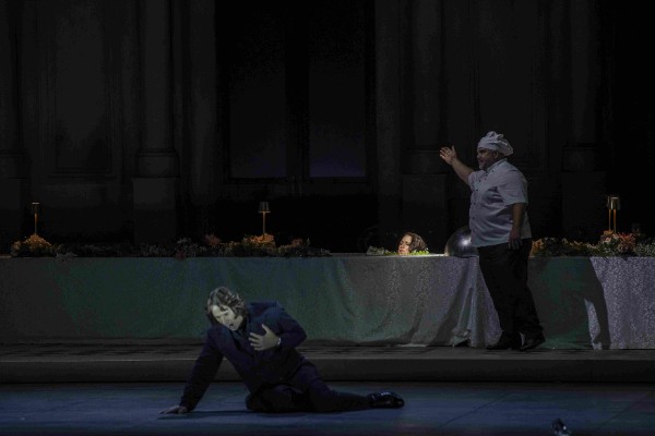 Act III: The death of Alvise (Tassos Apostolou) as Barnaba (Dimitri Platanias) reveals the head of dead Laura (Alisa Kolosova), 2025 (photo by A. Simopoulos) (Greek National Opera)