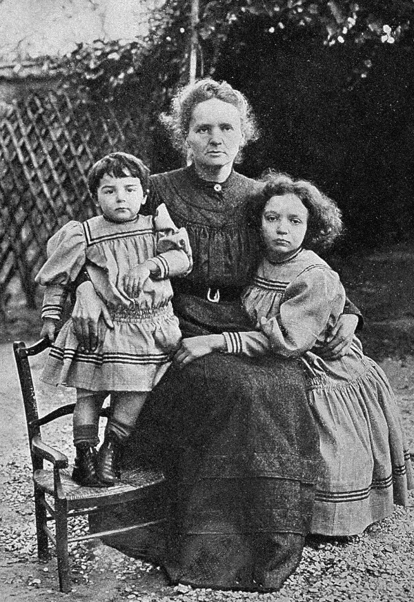 Marie Curie with her daughters Eve and Irène, 1908