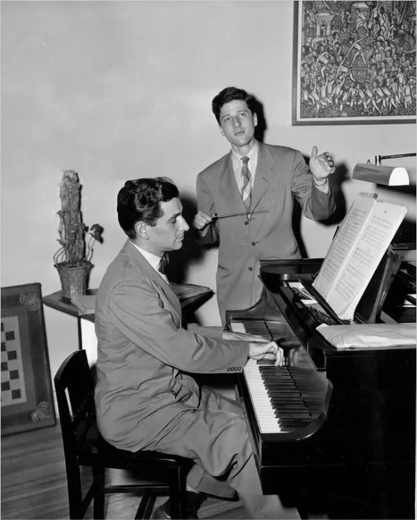 Lukas Foss with Leonard Bernstein at the piano, 1944