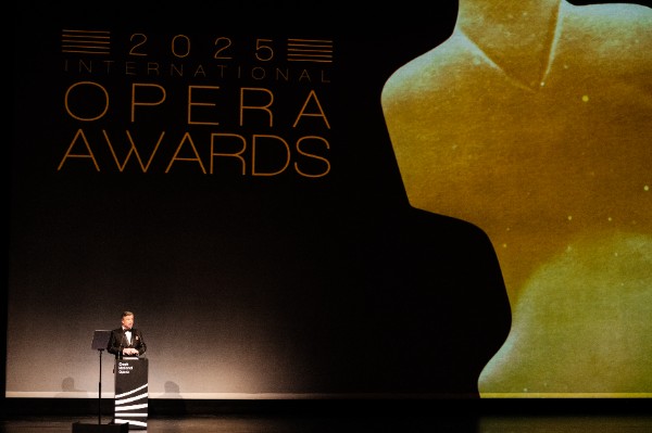 Petroc Trelawny  (© Akriviadis Charis)