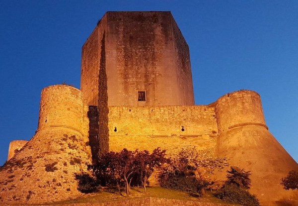 The Castle (photo by Salvador Panocho)