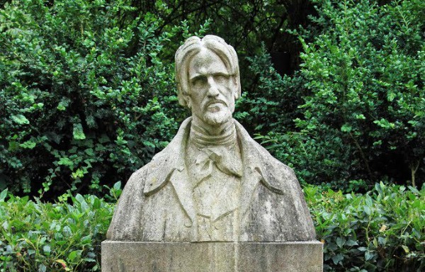 Statue of Aloysius Bertrand