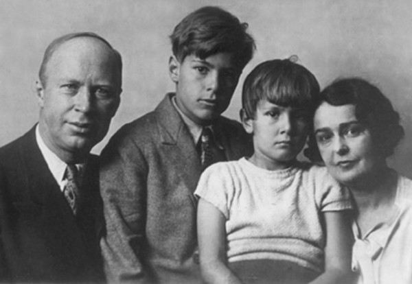 Sergei Prokofiev, Lina Codina and their children