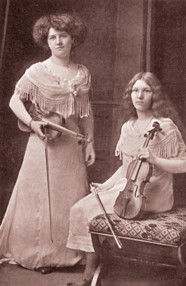 Adila Fachiri and Jelly d’Aranyi