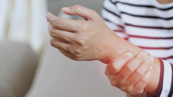 relieve pain in your hand and arm