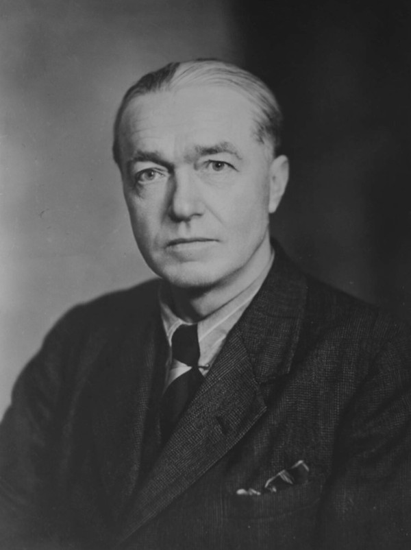 Elliott & Fry: Ernest John Moeran, 1944 (National Portrait Gallery: NPG x82210)