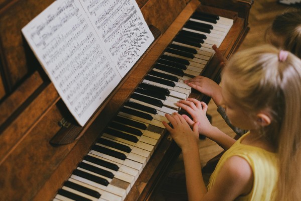 Girl playing the piano