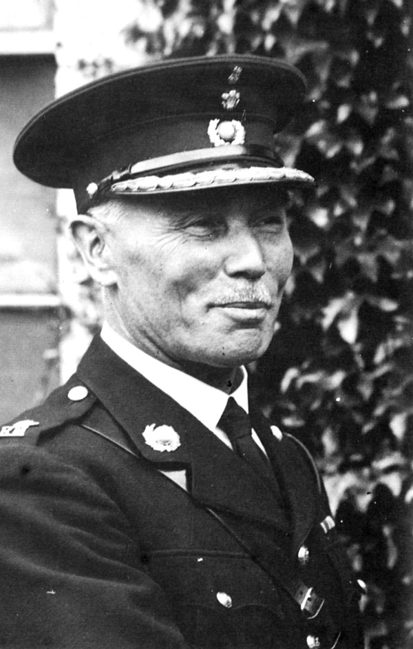 Kenneth J. Alford (Major Frederick Joseph Ricketts) as Director of Music of the Royal Marines 