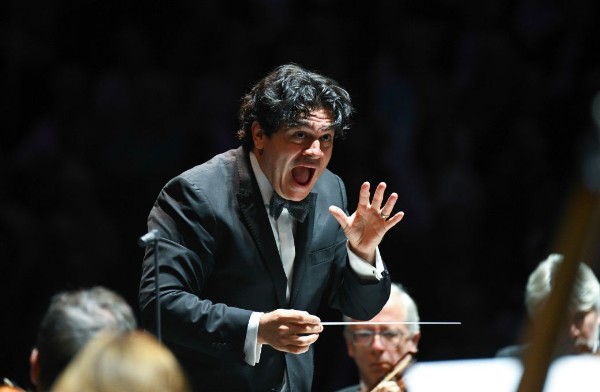 Grand Bal Symphonique <br/> Cristian Măcelaru and the Orchestre National de France