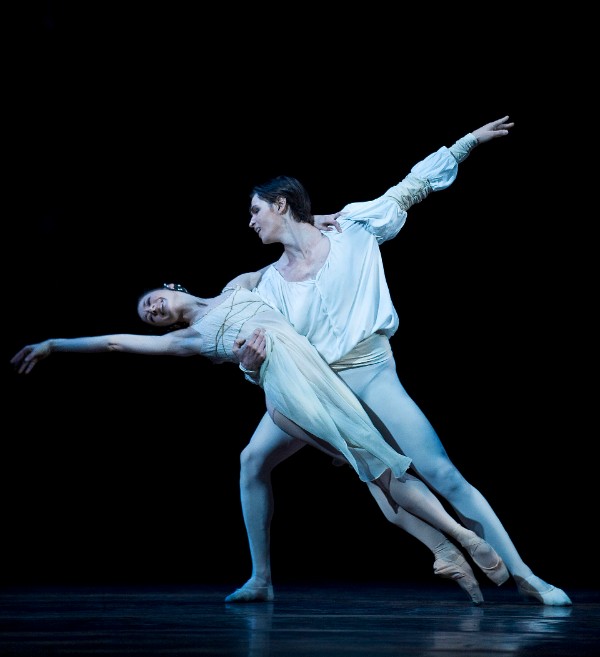 Nadja Sellrup and Pascal Jansson in a 2010 production of Romeo and Juliet at the Royal Swedish Opera
