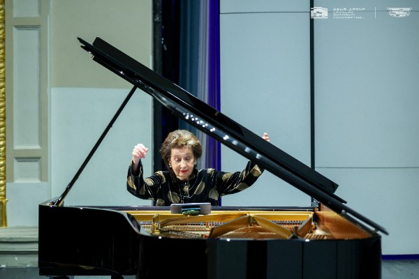 Dame Imogen Cooper performing at the Shanghai Concert Hall
