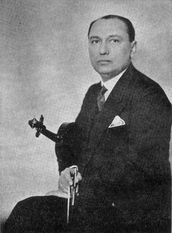Portrait of Frank Smit holding his Violin, "Guarnerius"