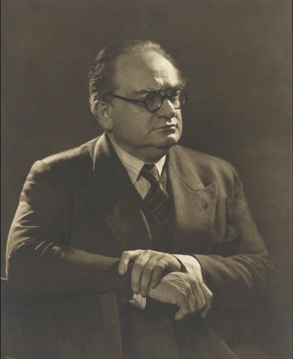 Dorothy Wilding: Mark Hambourg, 1938 (London: National Portrait Gallery)