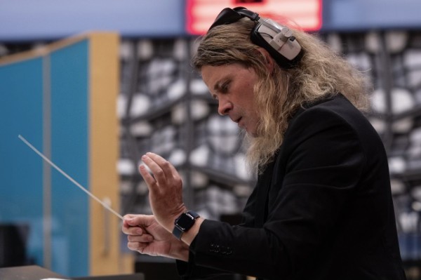 Unfolding in Time in Love: Nathan Henninger’s <em>Romanza</em>