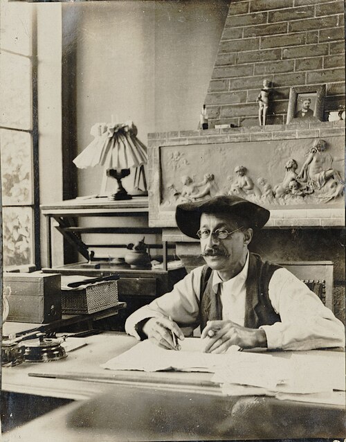 André Gedalge at his home in Chessy, about 1908, Bibliothèque nationale de France.