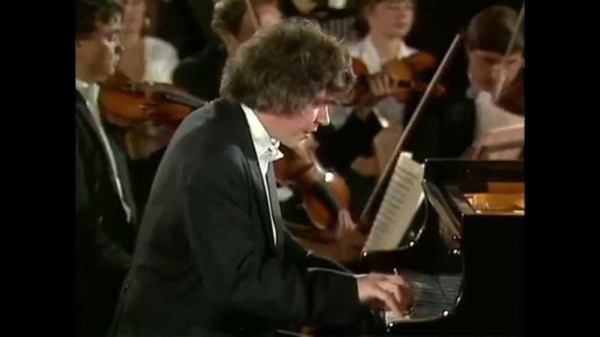 Zoltán Kocsis at the piano