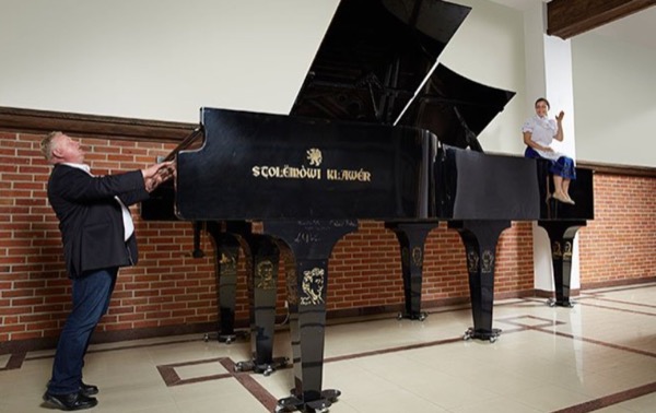Stolëmowi Klawér ("Giant Piano")