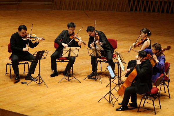 Tchaikovsky's Souvenir de Florence performance