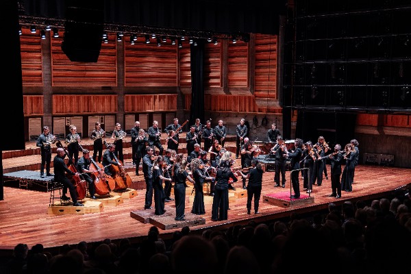 Aurora Orchestra, performing in 2024 © Julian Guidera