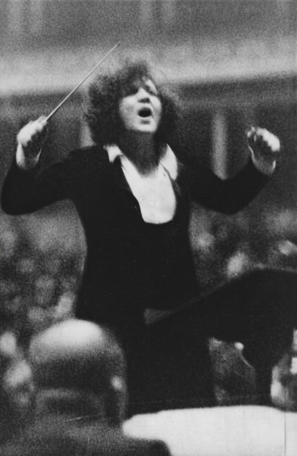 Ethel Leginska conducting