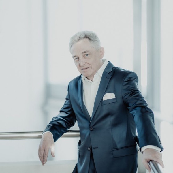 Michel Dalberto (Born on June 2, 1955): Schubert <br/> Looking Inward