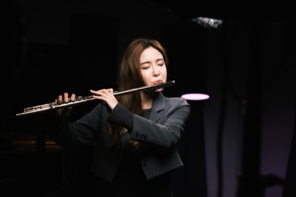Jasmine Choi, flute. Photo provided by Jasmine Choi