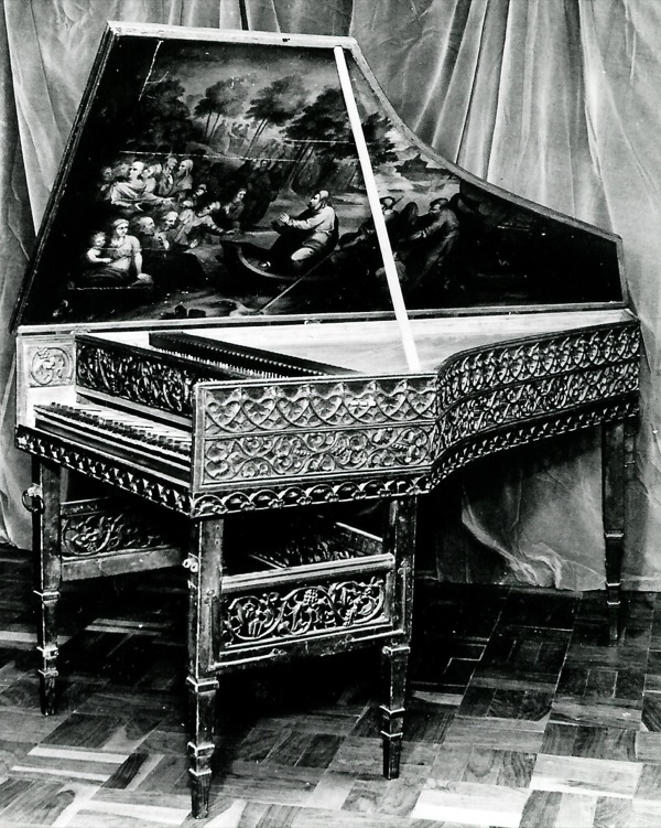 16th-century harpsichord, an early favourite of Wanda Landowska
