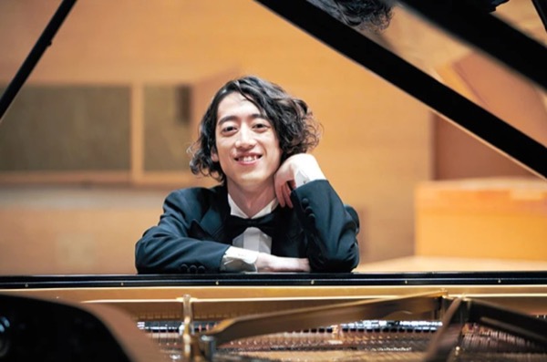 Who Is Hayato Sumino? The Pianist Behind the YouTuber Cateen
