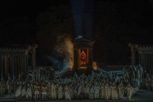 Medea's triumphant entrance, 2026 (photo by A. Simopoulos) (Greek National Opera)