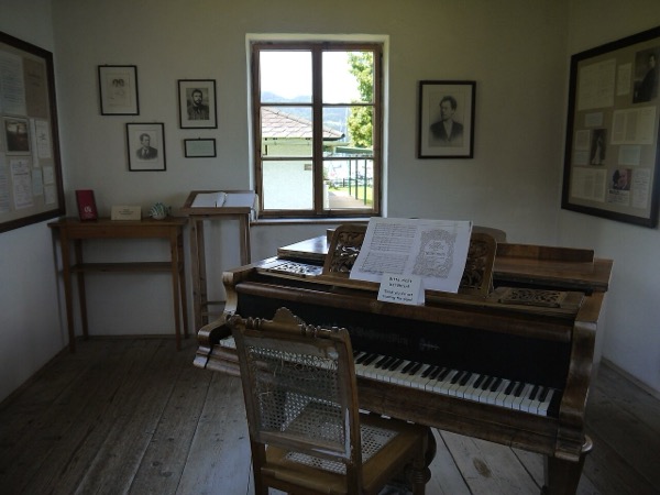 Thomas Ledl: Mahler's piano in his composing hut, Maiernigg, Austria, 2013