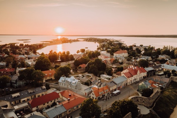 (Credit: https://visitestonia.com)