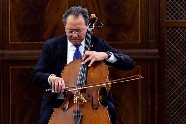 Yo-Yo Ma and his 1712 Davidov