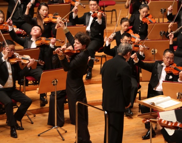 Augustin Hadelich at Shanghai Symphony Orchestra in June 2025
