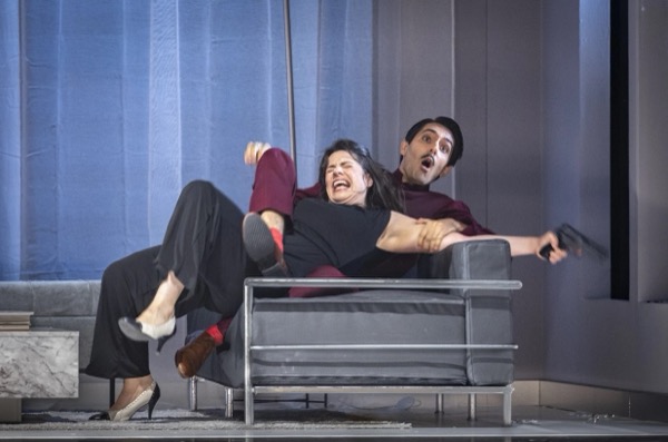 Rémy Brès-Feuillet (Aurindo), Mathilde Ortscheidt (Ennone) © Birgit Gufler